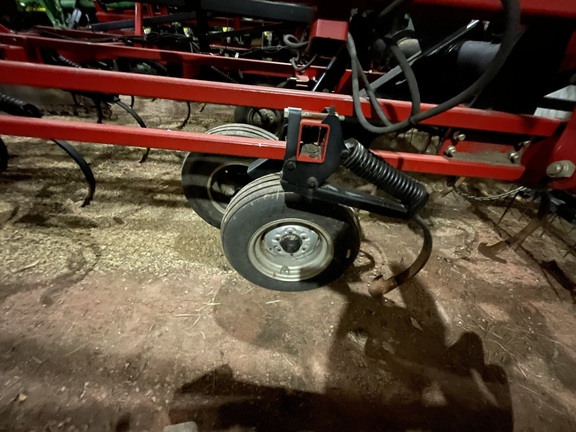 2010 Case 200 Field Cultivator