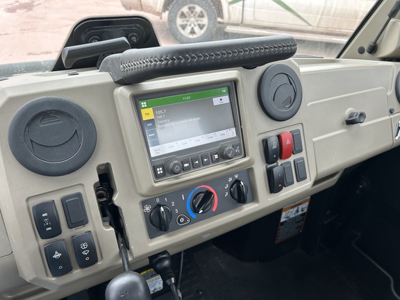 2023 John Deere XUV 865R ATV