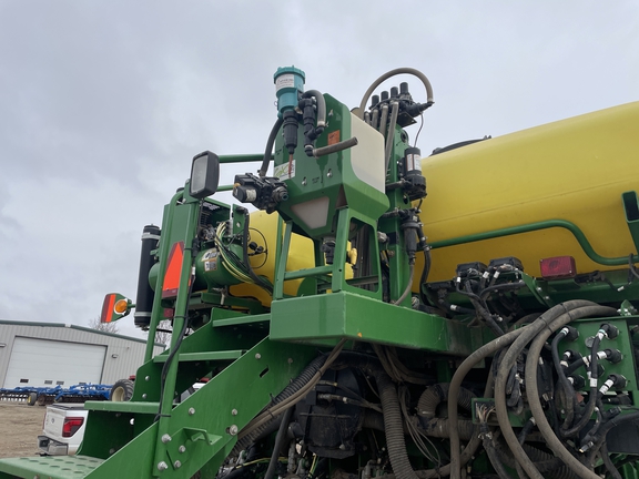 2017 John Deere DB60 Planter