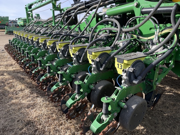 2017 John Deere DB60 Planter