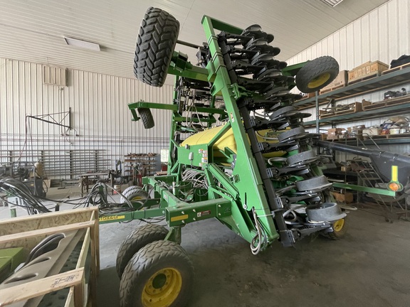 2014 John Deere 1990 Air Seeder