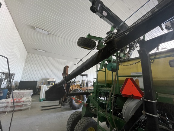 2014 John Deere 1990 Air Seeder