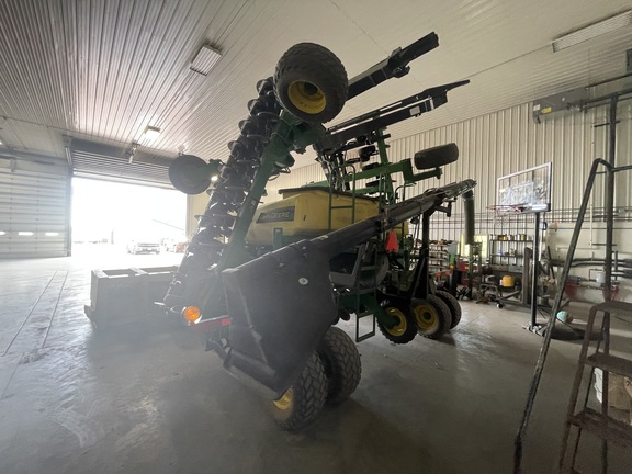 2014 John Deere 1990 Air Seeder