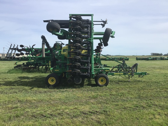 2014 John Deere 1990 Air Seeder