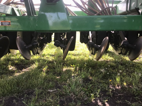 2014 John Deere 1990 Air Seeder