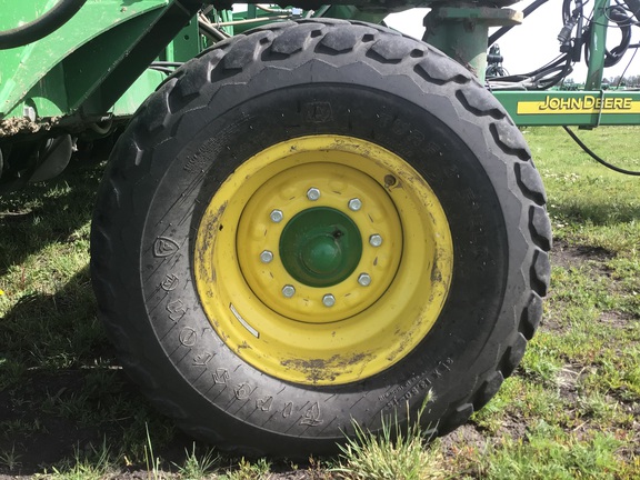 2014 John Deere 1990 Air Seeder