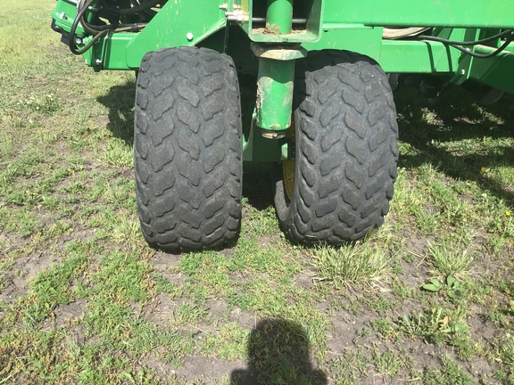 2014 John Deere 1990 Air Seeder