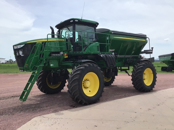2015 John Deere R4030 Sprayer/High Clearance