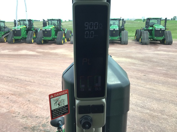 2015 John Deere R4030 Sprayer/High Clearance