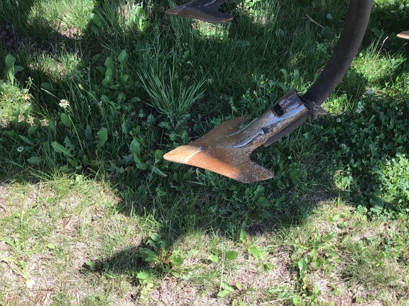 2004 John Deere 2210 Field Cultivator