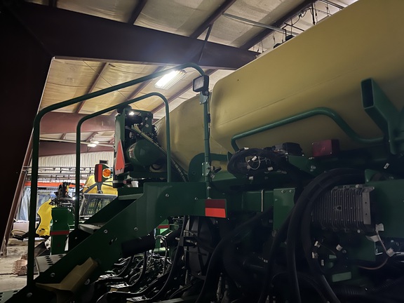 2018 John Deere DB60 Planter