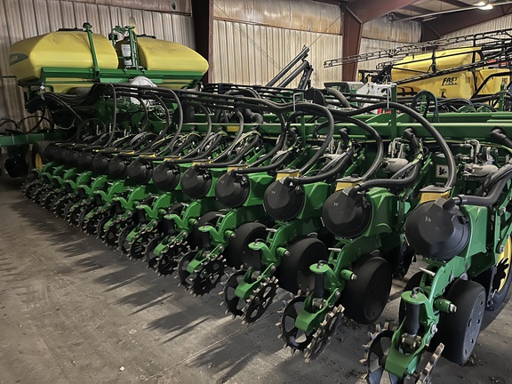 2018 John Deere DB60 Planter