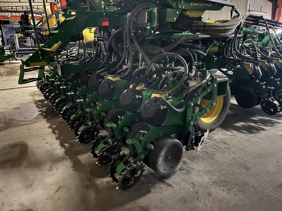 2018 John Deere DB60 Planter