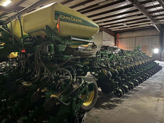 2018 John Deere DB60 Planter
