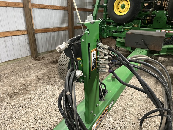 2022 John Deere 2230FH Field Cultivator