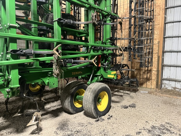 2022 John Deere 2230FH Field Cultivator