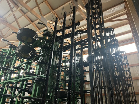 2022 John Deere 2230FH Field Cultivator