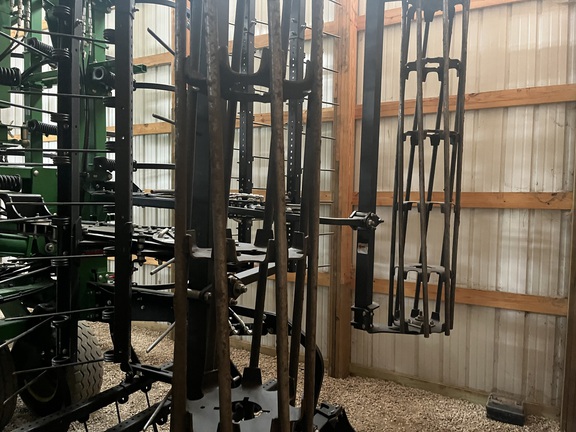 2022 John Deere 2230FH Field Cultivator