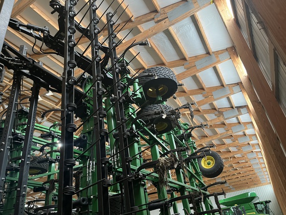 2022 John Deere 2230FH Field Cultivator