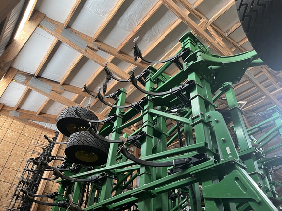 2022 John Deere 2230FH Field Cultivator