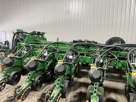 2014 John Deere DB90 Planter