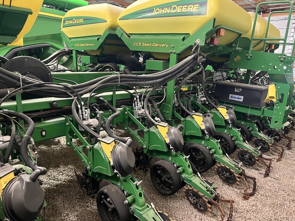 2014 John Deere DB90 Planter