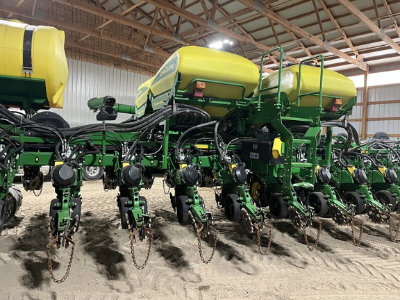 2014 John Deere DB90 Planter