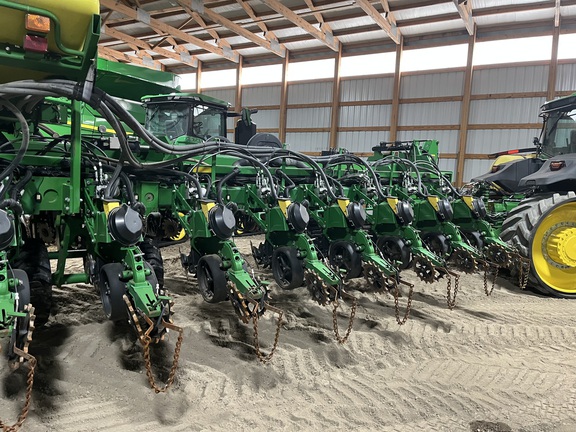 2014 John Deere DB90 Planter