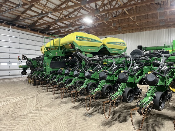2014 John Deere DB90 Planter