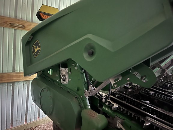 2021 John Deere C12R Header Corn Head