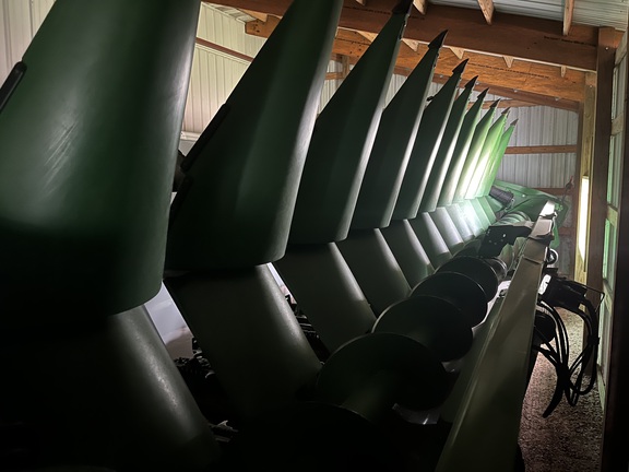 2021 John Deere C12R Header Corn Head