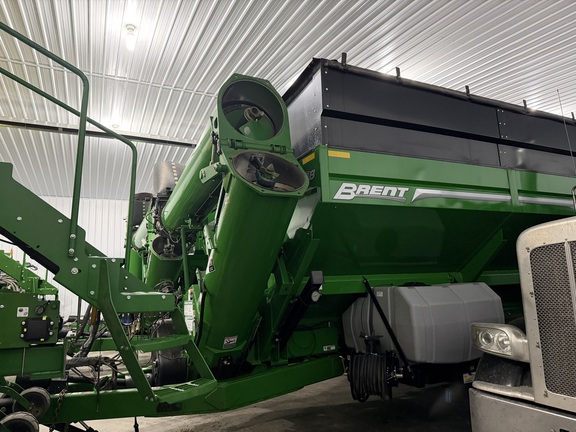 2023 Brent 2598 Avalanche Grain Cart