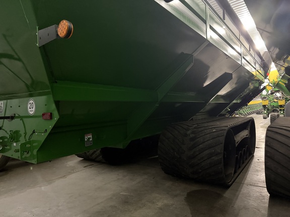 2023 Brent 2598 Avalanche Grain Cart