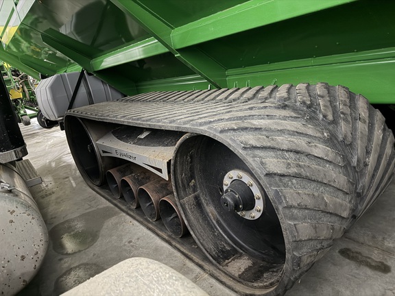 2023 Brent 2598 Avalanche Grain Cart