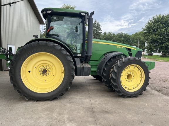 2010 John Deere 8320R Tractor
