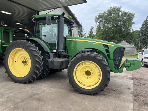 2010 John Deere 8320R Tractor