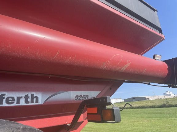 2006 Unverferth 9250 Grain Cart