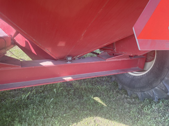 2006 Unverferth 9250 Grain Cart