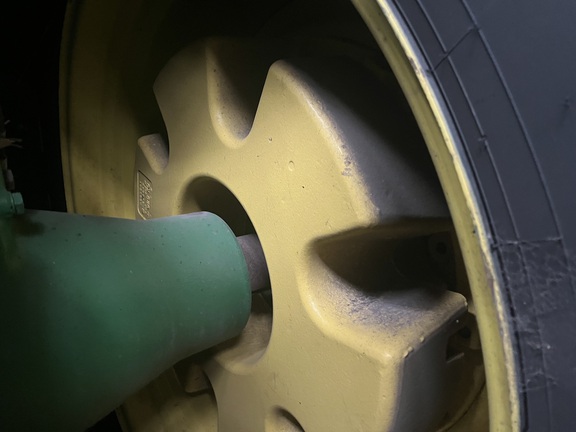 2019 John Deere 8320R Tractor