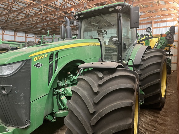 2019 John Deere 8320R Tractor