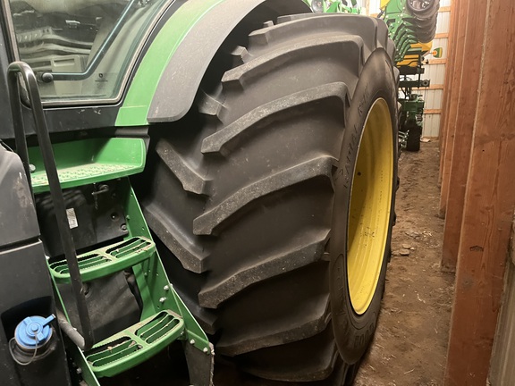 2019 John Deere 8320R Tractor