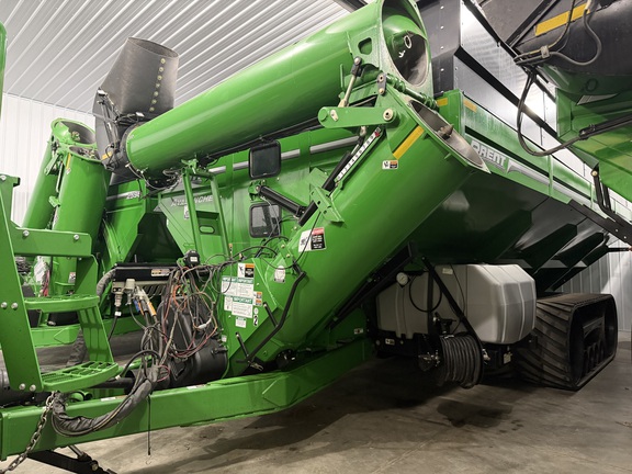 2024 Brent 2598 Avalanche Grain Cart