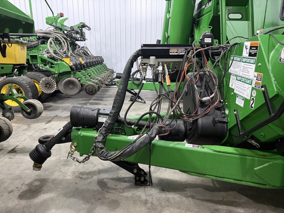 2024 Brent 2598 Avalanche Grain Cart