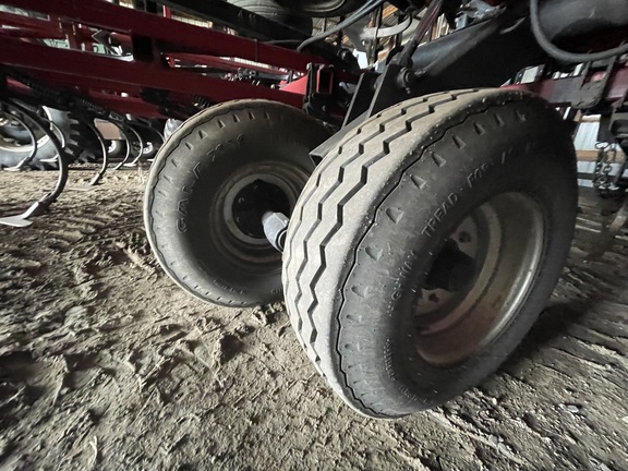2013 Case IH 200 Field Cultivator