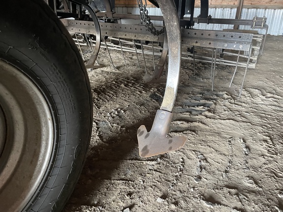 2013 Case IH 200 Field Cultivator