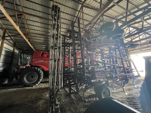 2013 Case IH 200 Field Cultivator
