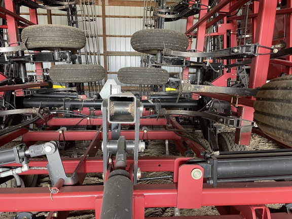 2013 Case IH 200 Field Cultivator