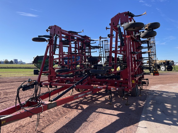 2013 Case IH 200 Field Cultivator