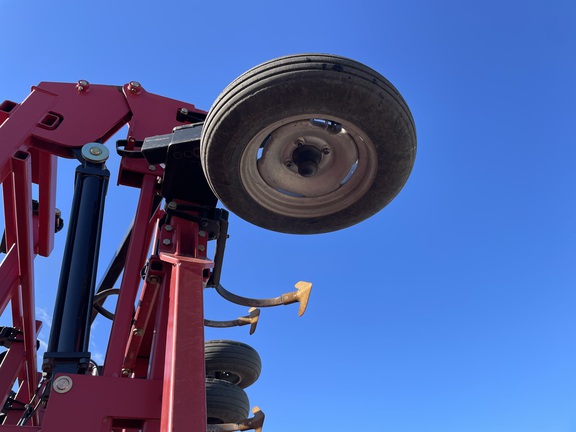 2013 Case IH 200 Field Cultivator