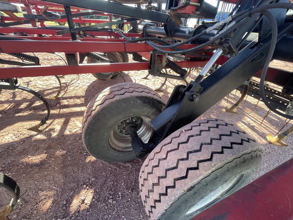 2013 Case IH 200 Field Cultivator
